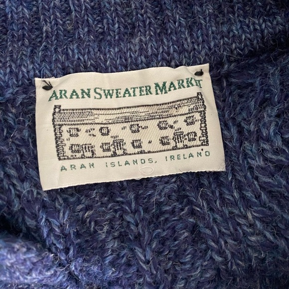 Aran Crafts Navy Wool sweater - Picture 4 of 15